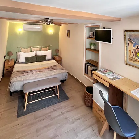 Lou Mistral - Chambres A Louer Гостевой дом 3*