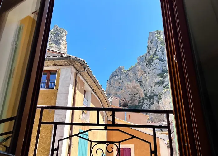 Lou Mistral - D'hotes 무스티에생마리